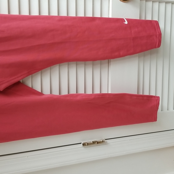 NIKE MATERNITY LEGGINGS - Picture 4 of 7